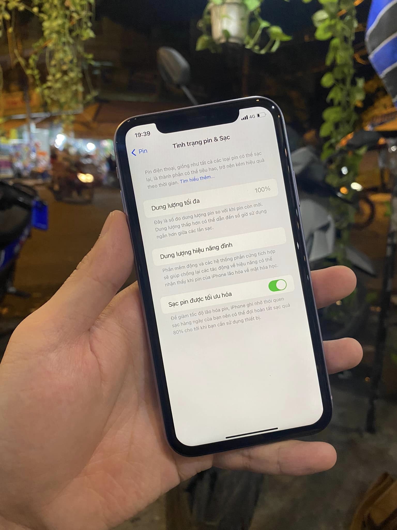 Năm 2024 thì iPhone 11 pro 64GB giá bao nhiêu ?