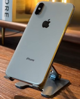 iPhone X và iPhone Xs