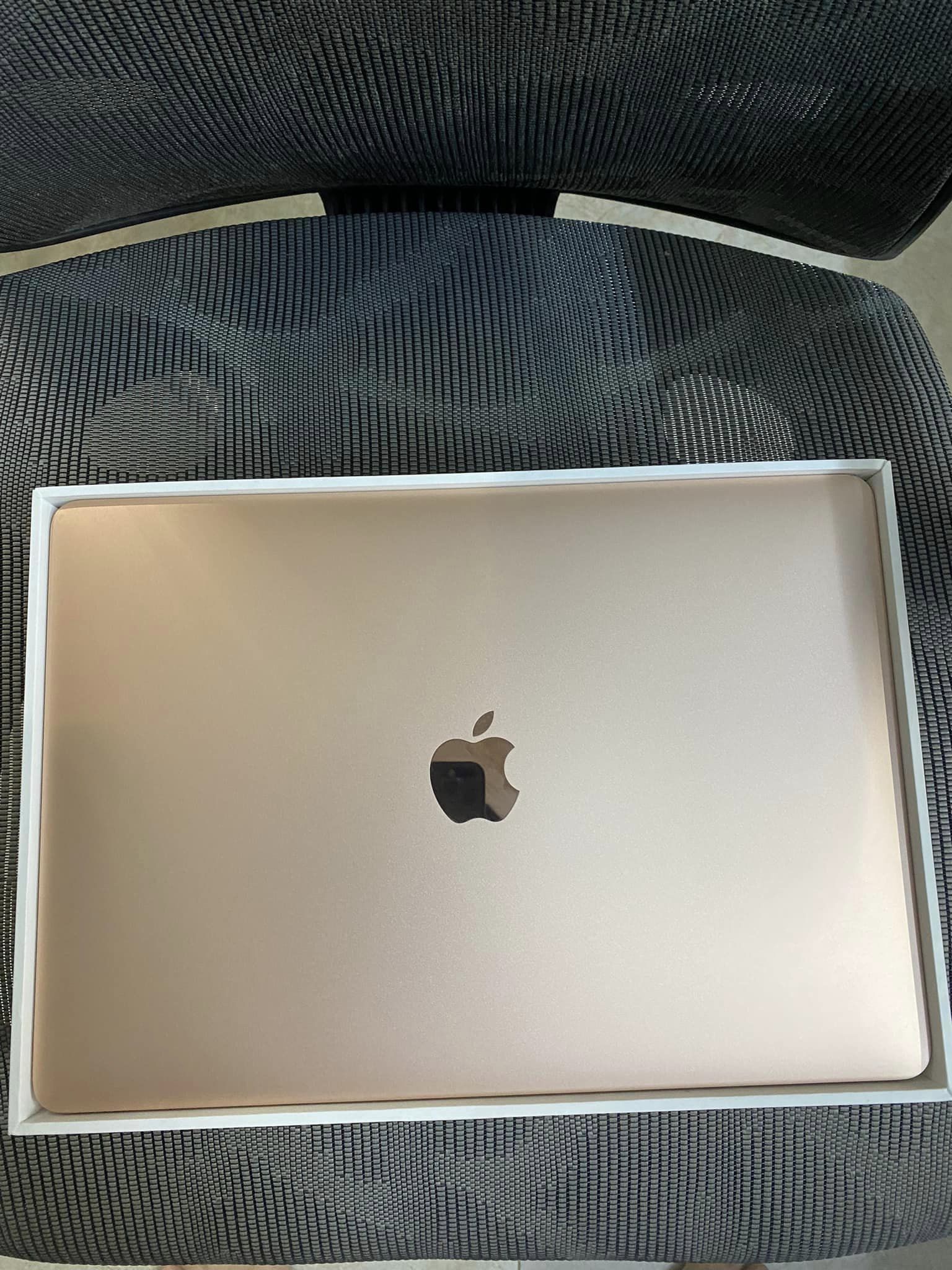 lỗi màn hình macbook